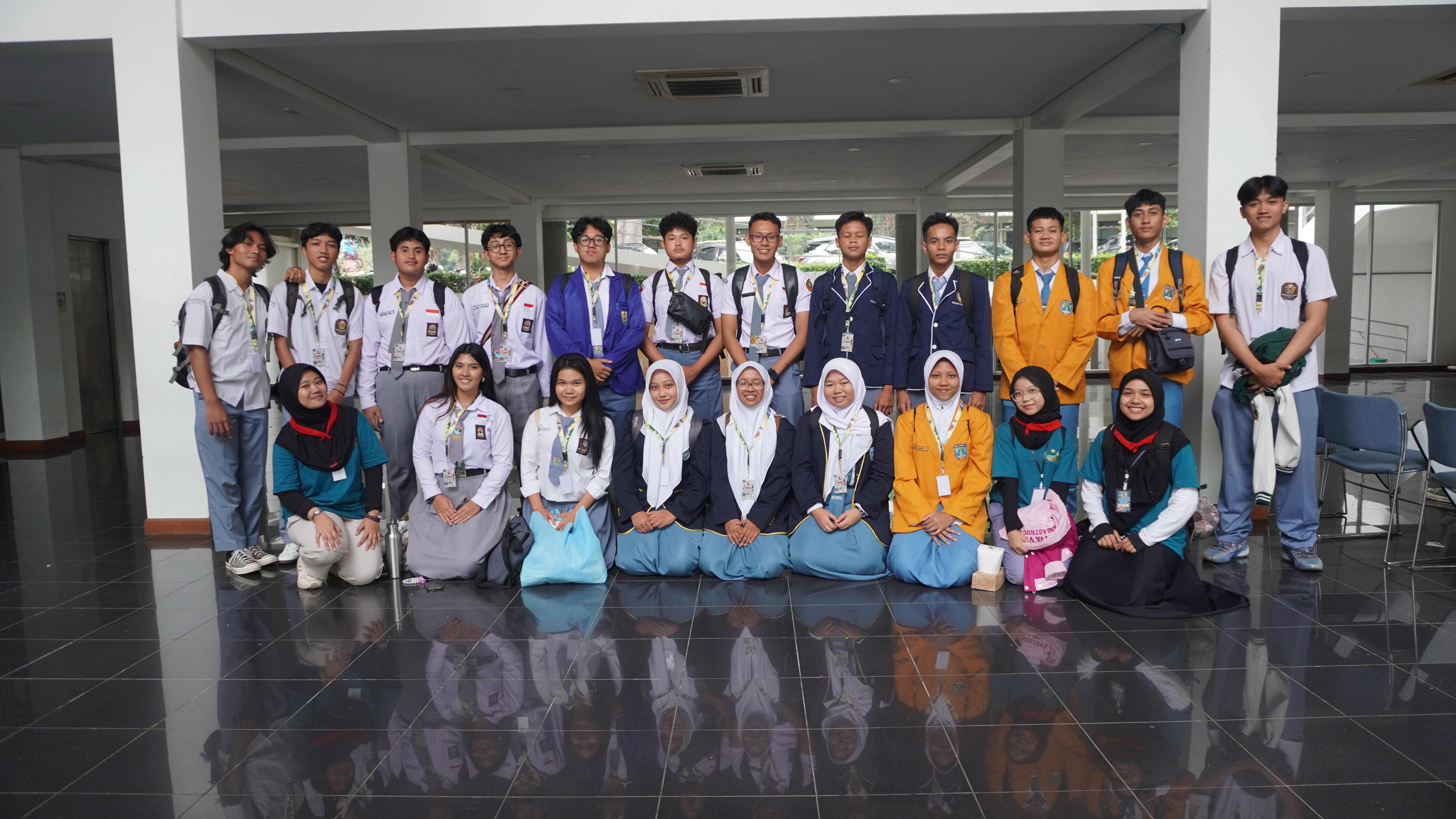 Random Pre-Event Image